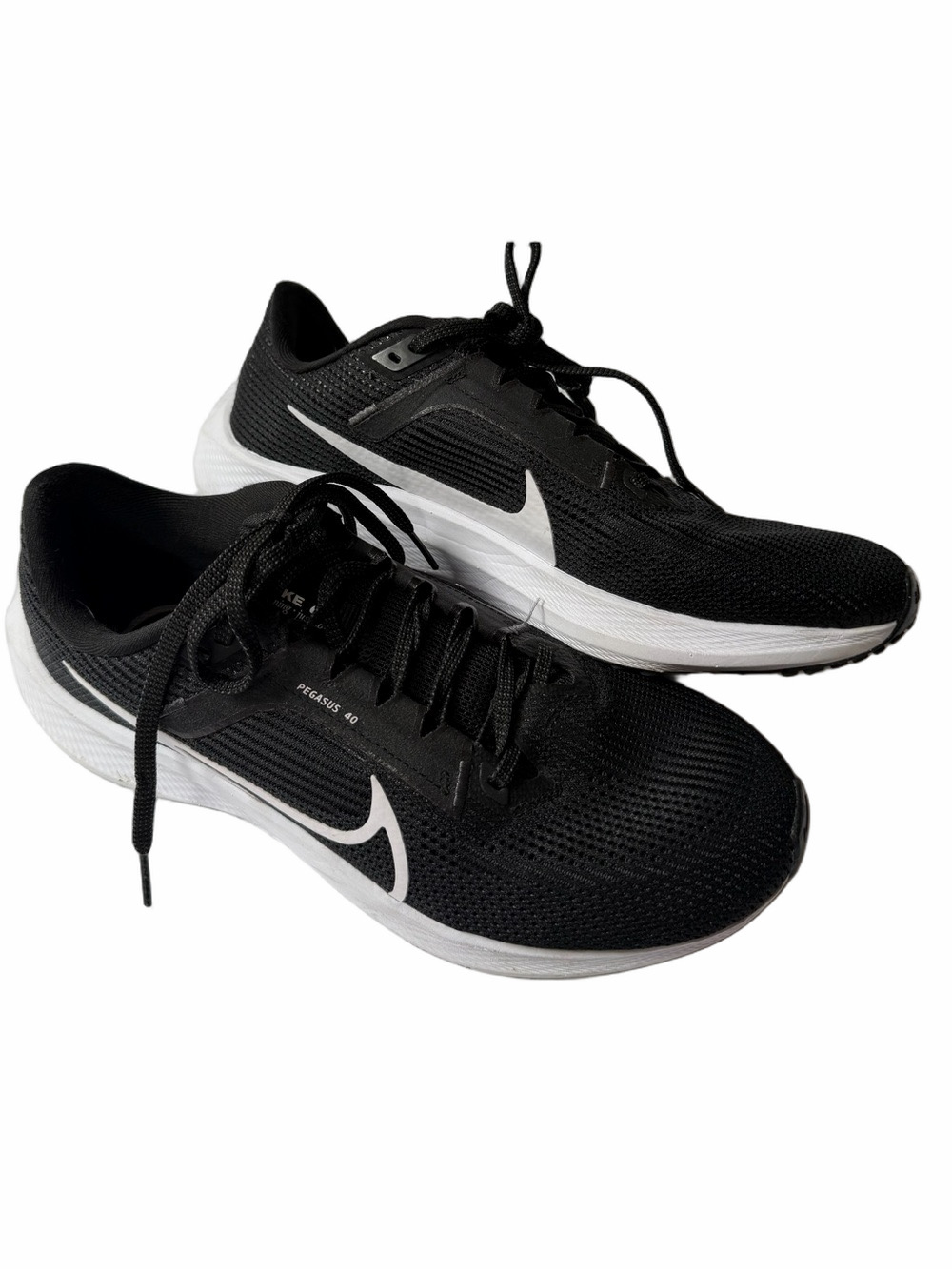 Nike Men Size 10 Black White Running Shoes Athletic Sneakers DV3854-100